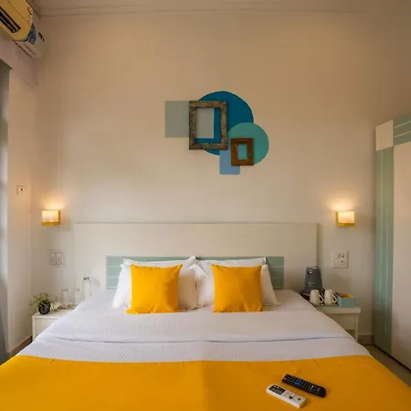 Zostel Rishikesh, Laxman Jhula Hostel Exterior photo