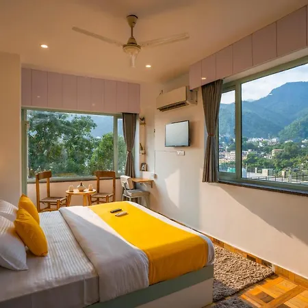 Zostel Rishikesh, Laxman Jhula Hostel Exterior photo