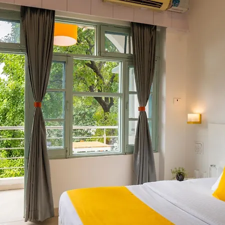 Zostel Rishikesh, Laxman Jhula Hostel Exterior photo