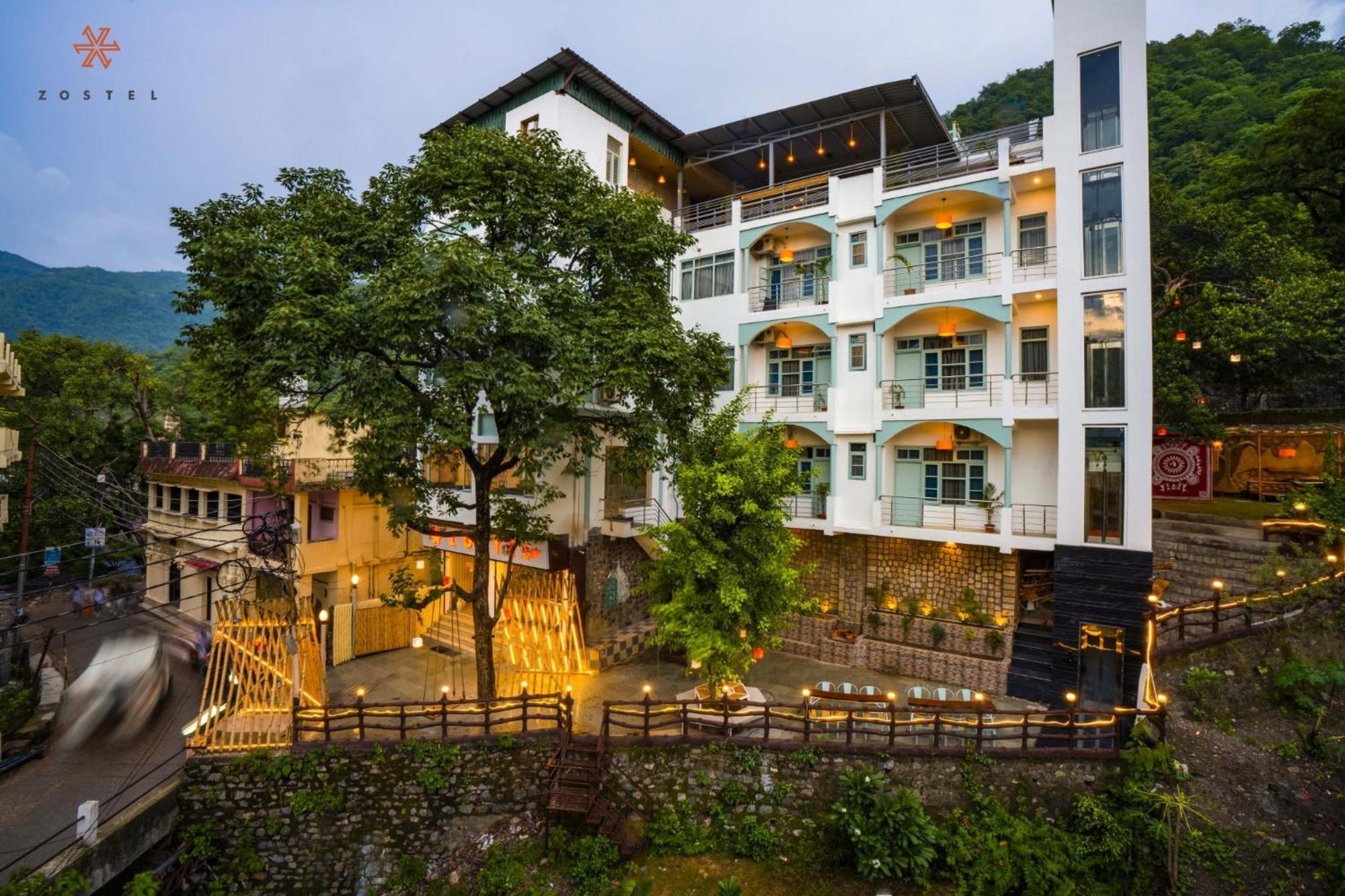 Zostel Rishikesh, Laxman Jhula छात्रावास *